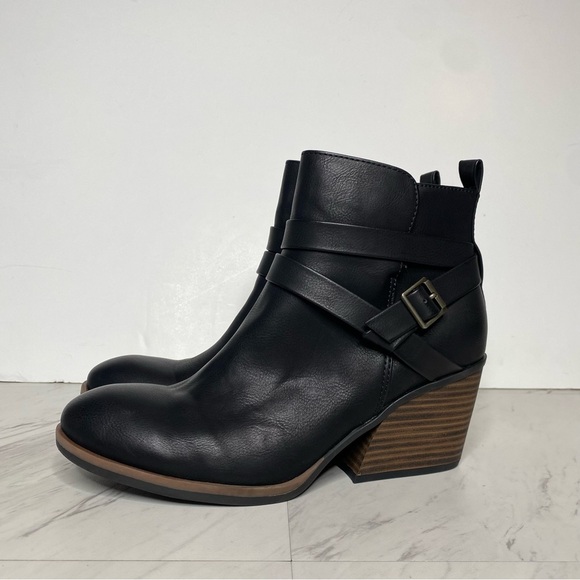 Korks Kork Ease Heidi Black Stacked Heel Bootie 8 1/2 M - Picture 15 of 15